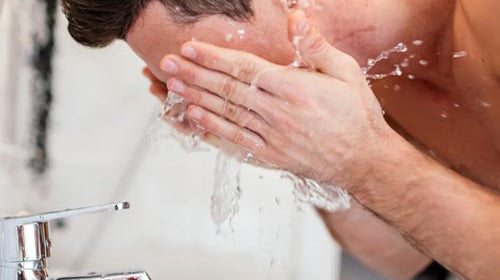 Après-rasage homme : le guide complet.