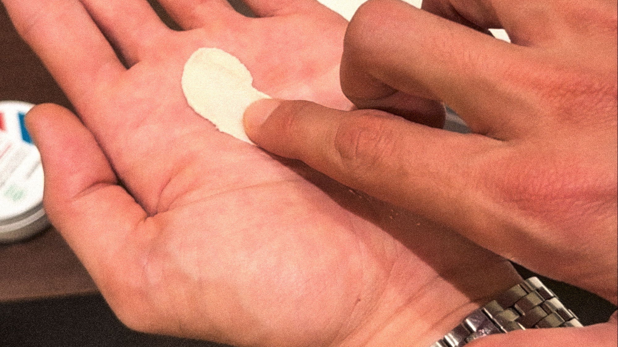 Gel, cire, crème, pommade, spray ou poudre : quel produit coiffant choisir ?