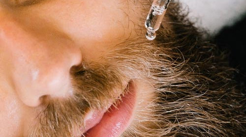 Pourquoi utiliser de l’huile de ricin sur ma barbe ?