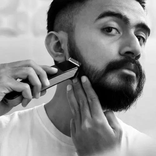 Comment-bien-tailler-sa-barbe-en-7-étapes. - Sapiens