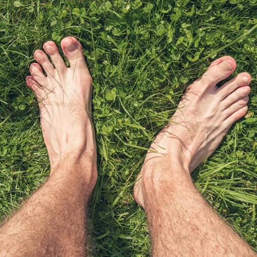 Le ruissellement de savon est-il suffisant pour laver mes pieds ?